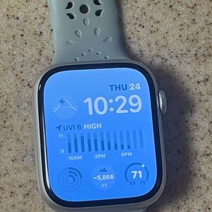 Apple Watch Series 7 45 mm gps